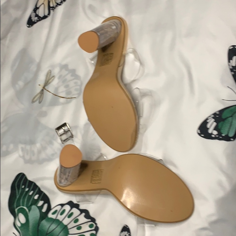 Heels - Picture 2 of 2